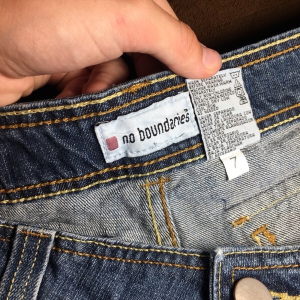 Jean Shorts - Picture 4 of 4
